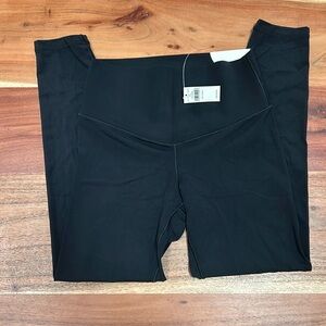 OFFLINE By Aerie Real Me Xtra Hold Up! Legging Black Small Short